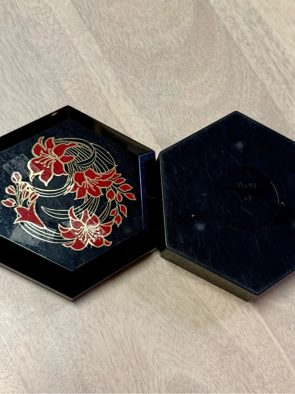 Vintage Avon China Fantasy Collection Trinket Box 1982